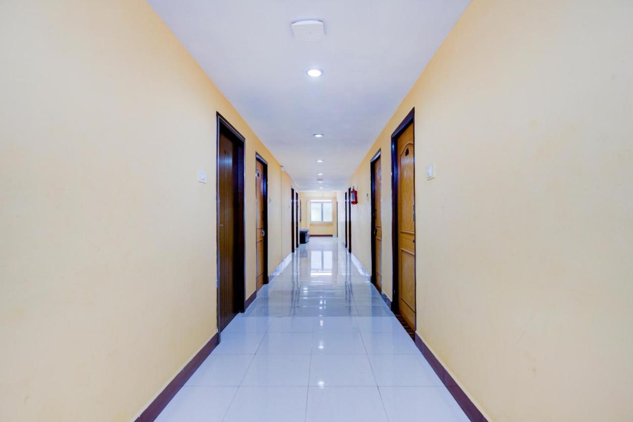 Oyo Flagship Amutha Residency Hotell Chennai Exteriör bild