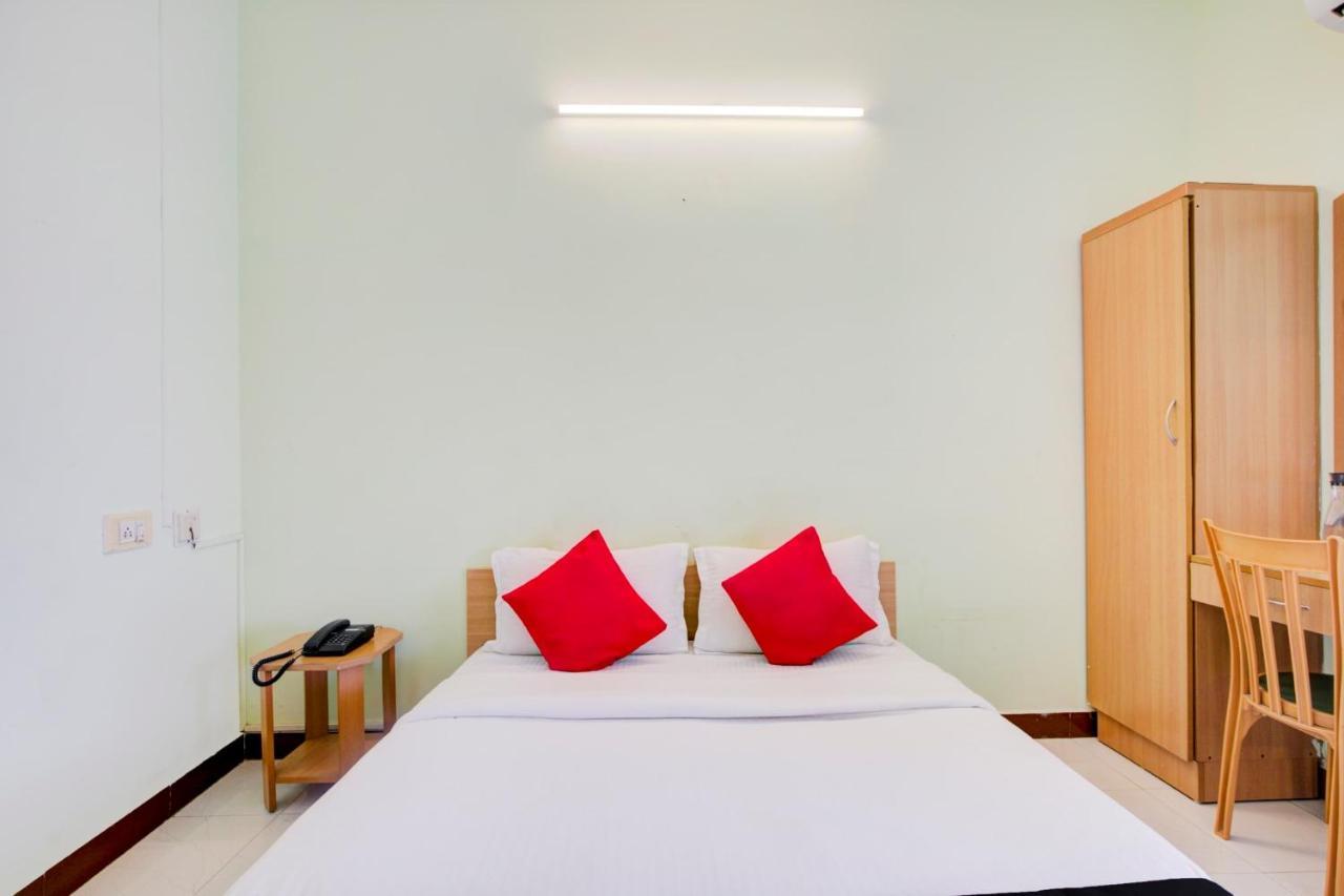 Oyo Flagship Amutha Residency Hotell Chennai Exteriör bild