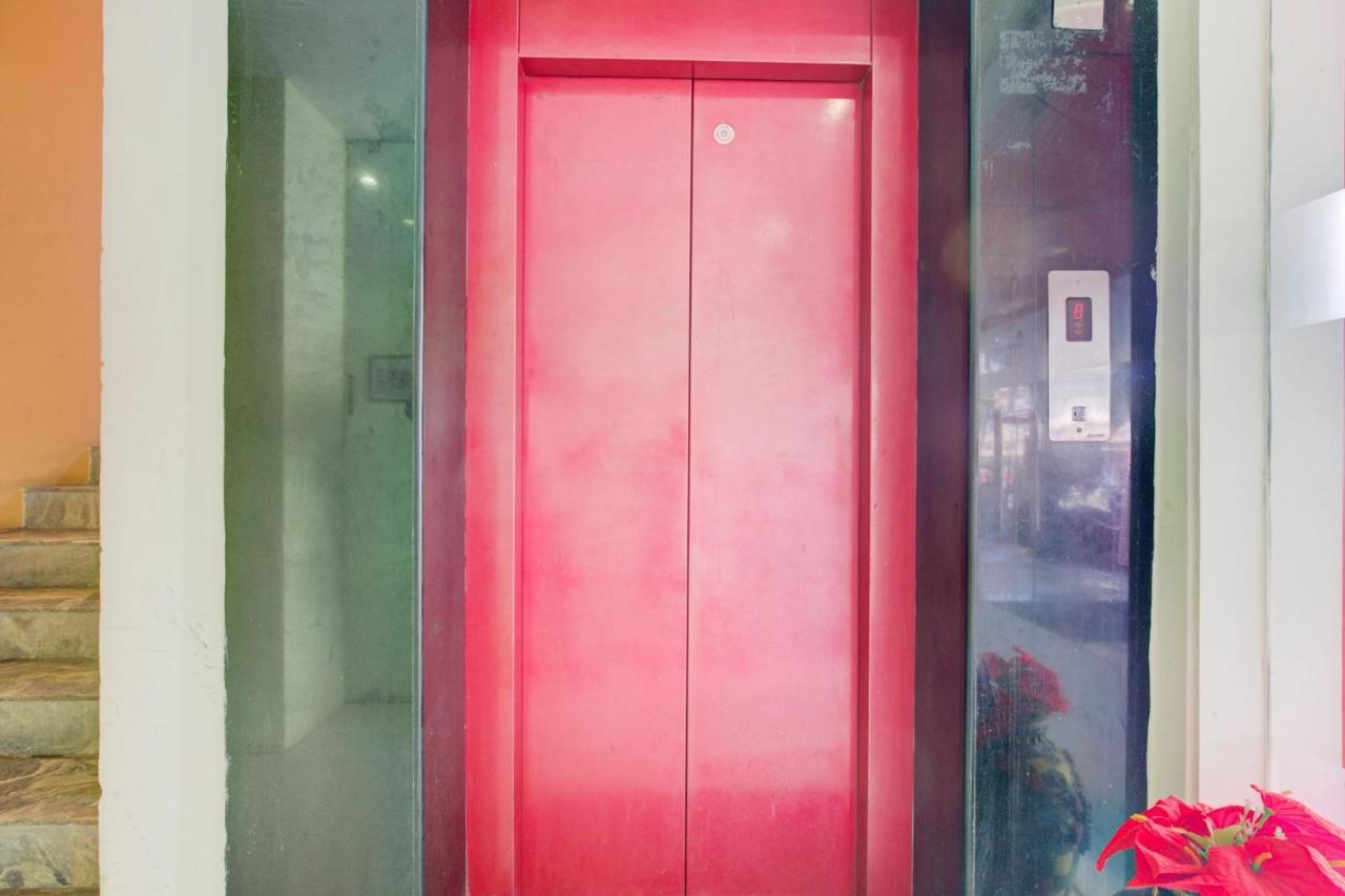 Oyo Flagship Amutha Residency Hotell Chennai Exteriör bild